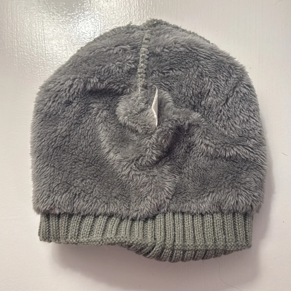 Britt’s Knits Gray Beanie-See Photos